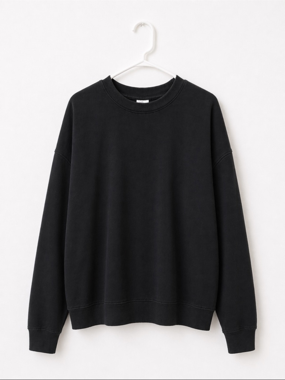 Gymshark Men’s XL Black Crewneck Sweatshirt W/ Slight Fading